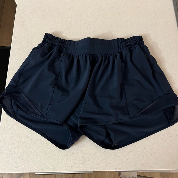 Hotty Hot Low-Rise Lined Short 4” - Picture 1 of 5